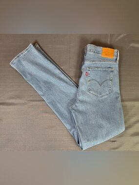 Levi’s 724 High Rise Straight Jeans Women’s 30 Light Wash Denim Classic Fit